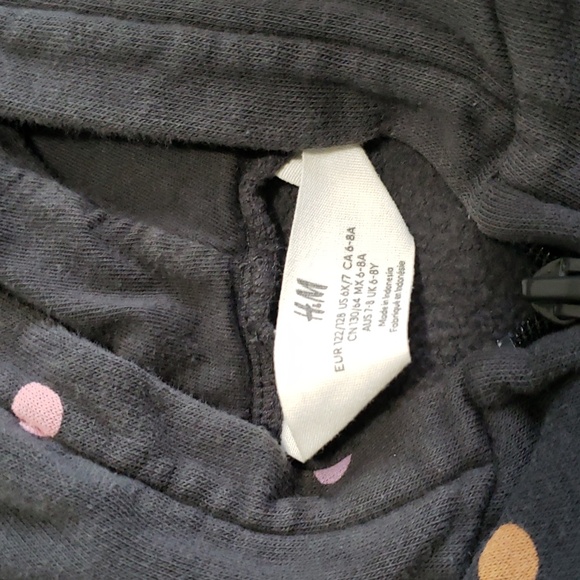 3/$35 Girl's hoodie from H&M - Picture 3 of 4